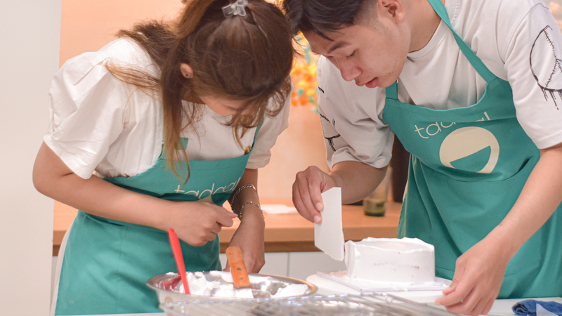 Làm bánh Gato Flan tại Tadaa Workshop (2)